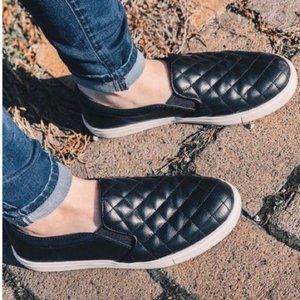 A New Day Reese Memory Foam Insole Sneakers Black 9